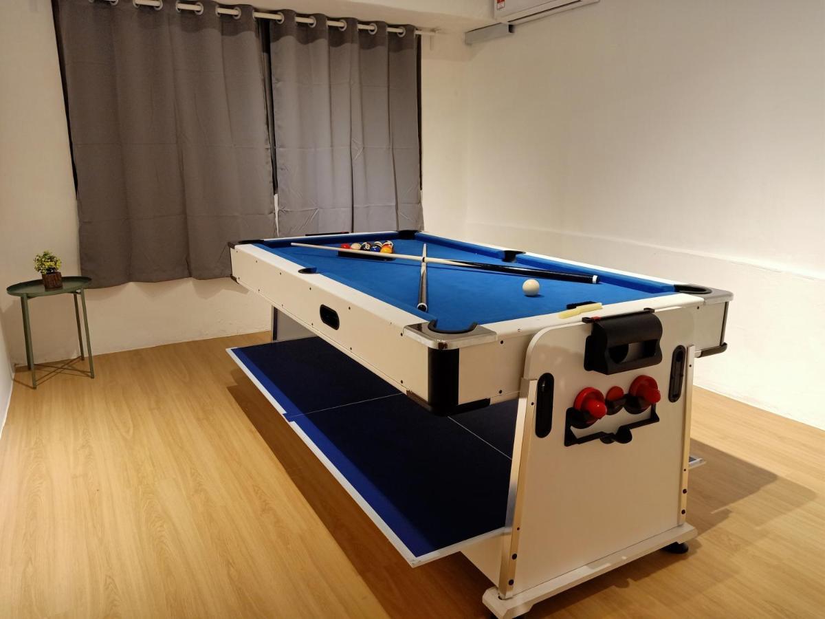 קואלה לומפור Cozy Homestay With Karaoke System & Pool Table מראה חיצוני תמונה