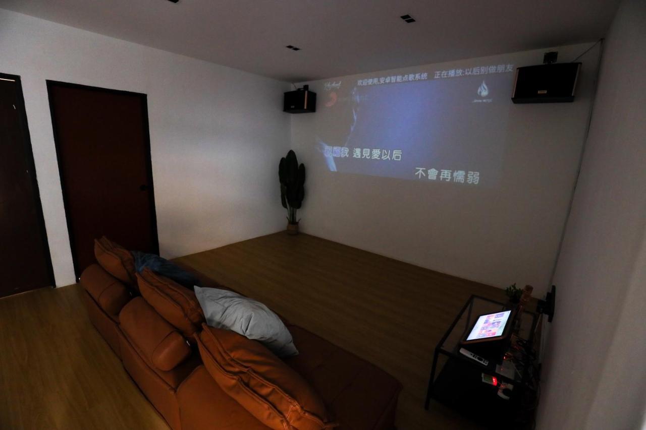 קואלה לומפור Cozy Homestay With Karaoke System & Pool Table מראה חיצוני תמונה